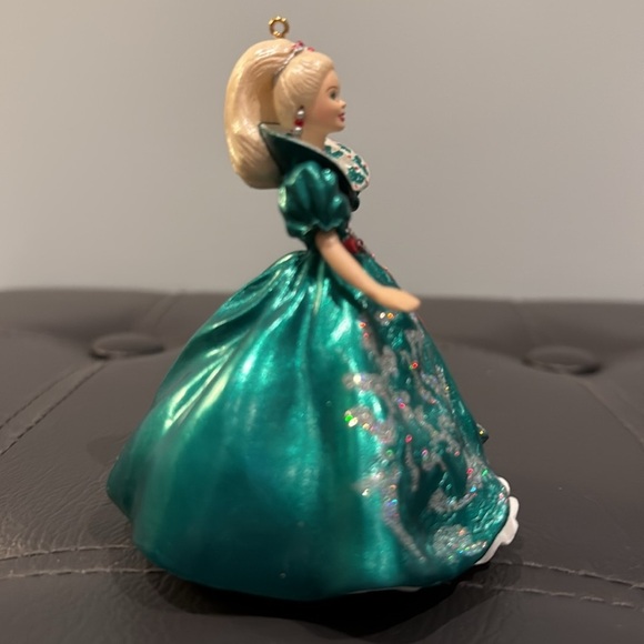 * Vintage * Hallmark | Keepsake Collector Series Ornament- 1995 - Picture 8 of 9